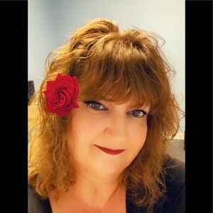 Meet your Posher, Robin